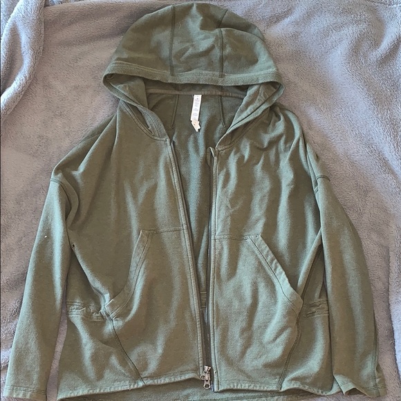 lululemon athletica Jackets & Blazers - Lululemon hoodie